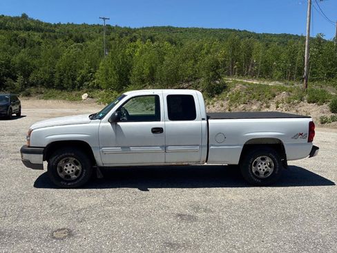 Used 2003 Chevrolet Silverado 1500 LS AWD/4WD image 2