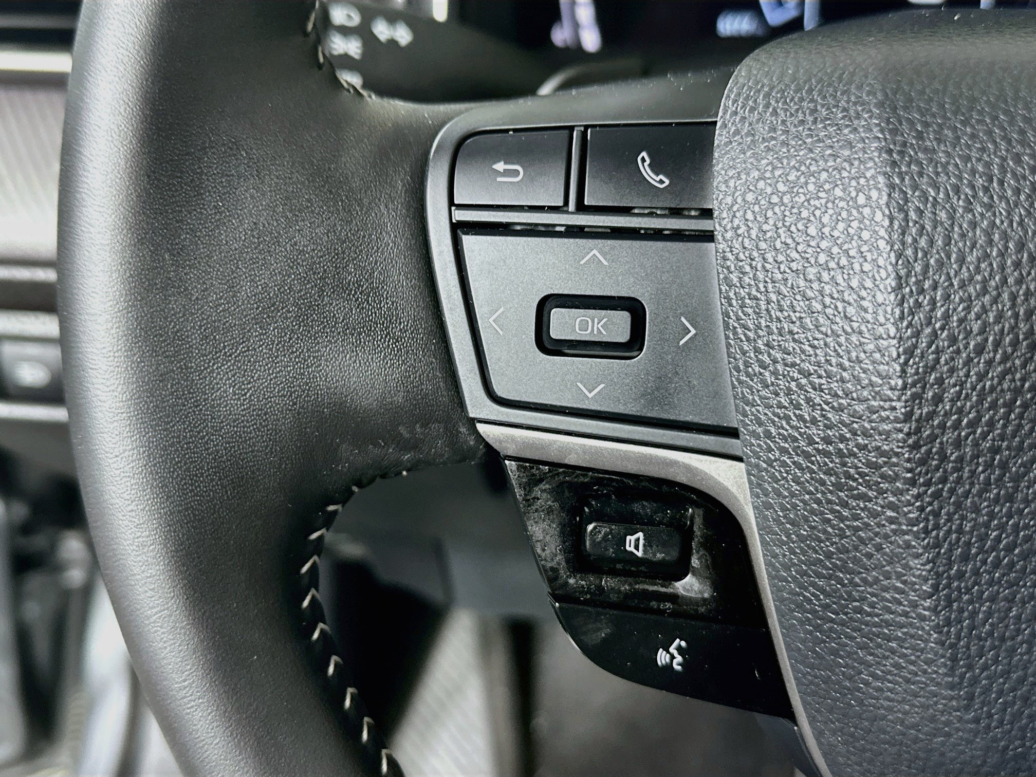 Used 2026 Toyota Camry SE FWD image 16