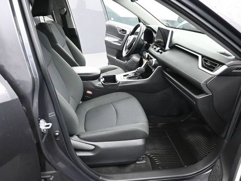 Certified 2023 Toyota RAV4 LE image 29