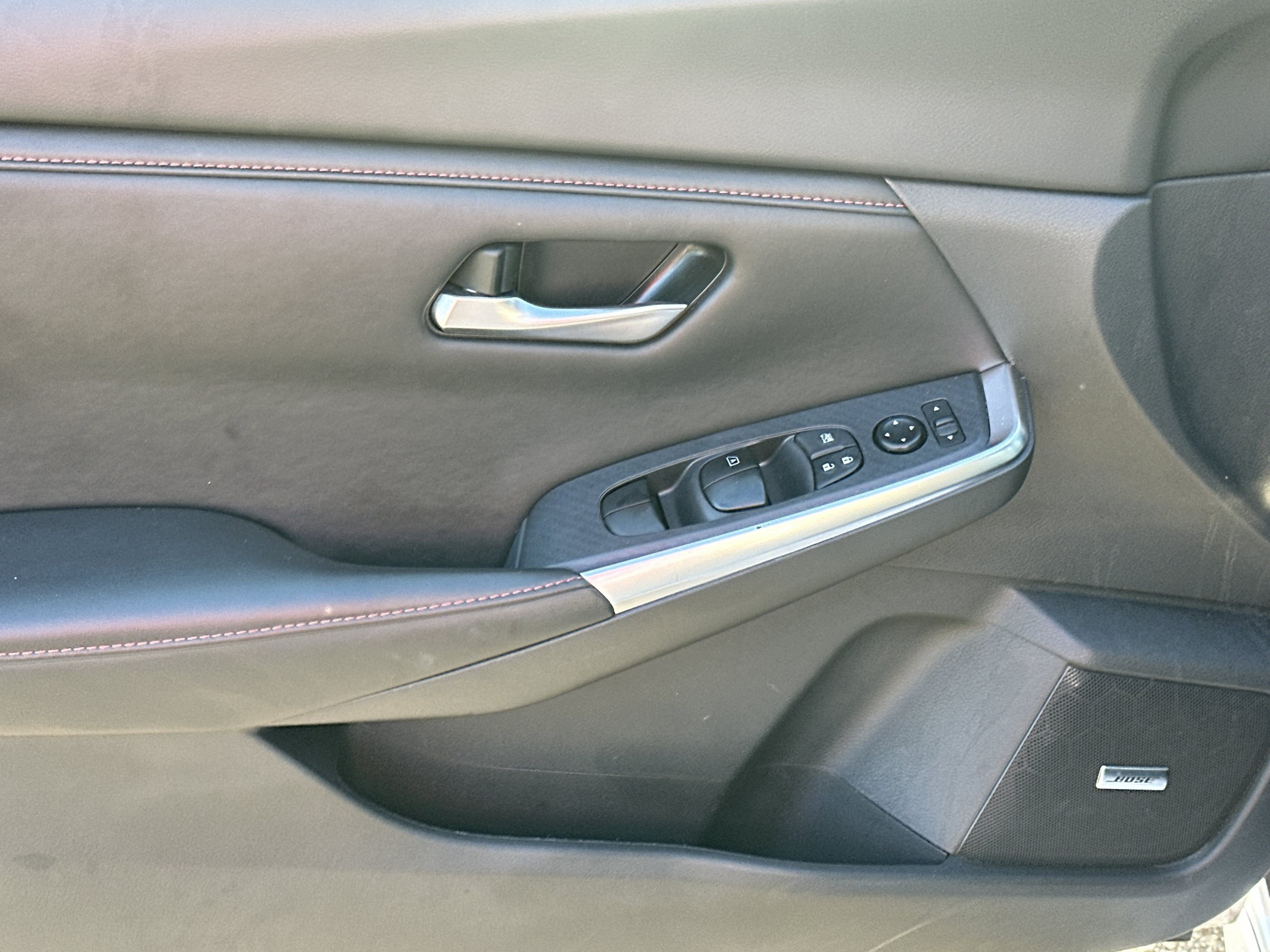 Used 2025 Nissan Sentra SR w/ SR Premium Package FWD image 10