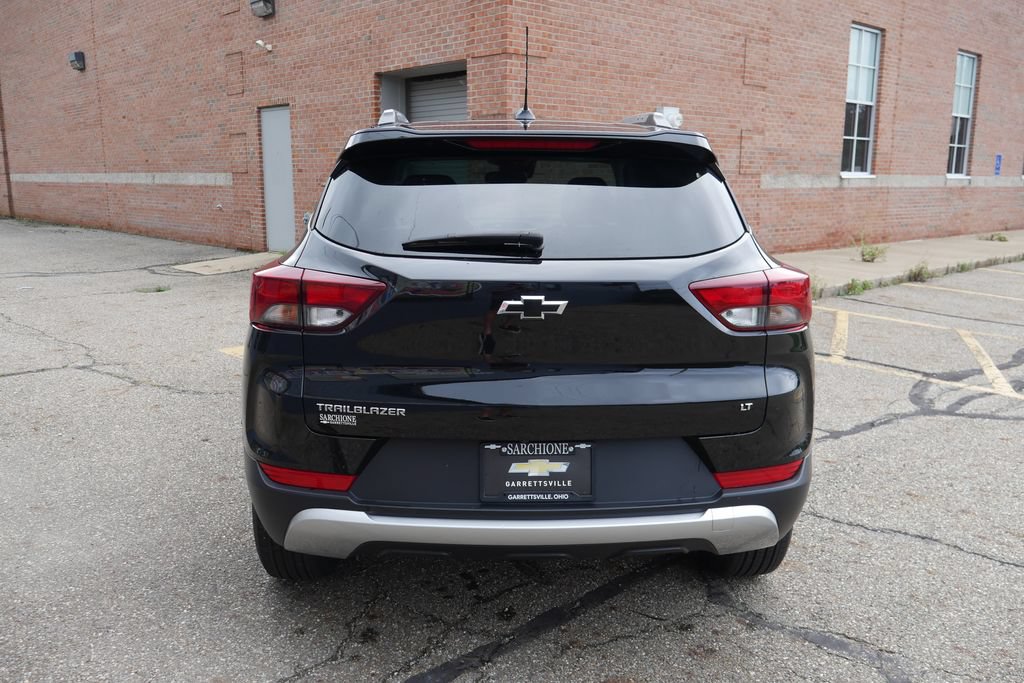 Used 2023 Chevrolet TrailBlazer LT w/ Convenience Package FWD image 6