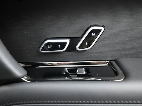 Used 2025 Land Rover Range Rover Sport Autobiography image 5