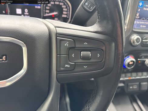 Used 2022 GMC Sierra 2500 Denali w/ Denali Black Diamond Edition image 25