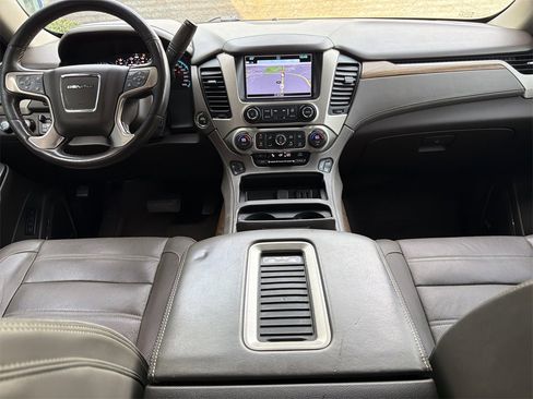Used 2020 GMC Yukon XL Denali w/ Denali Ultimate Package image 23