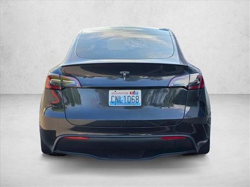 Used 2024 Tesla Model Y Performance AWD/4WD image 6