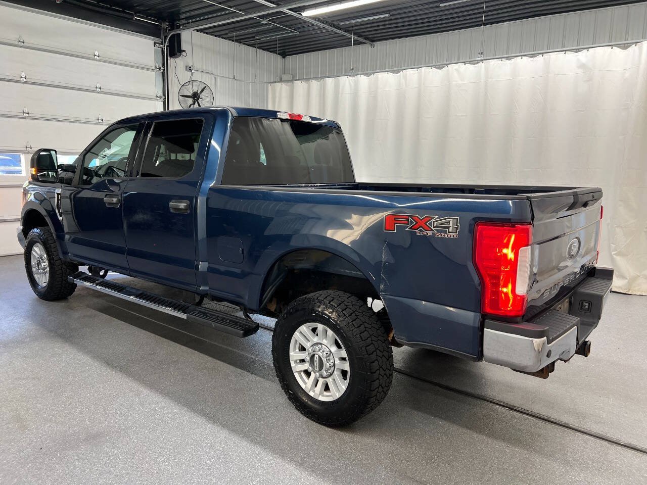 Used 2017 Ford F250 XLT w/ XLT Value Package AWD/4WD image 6