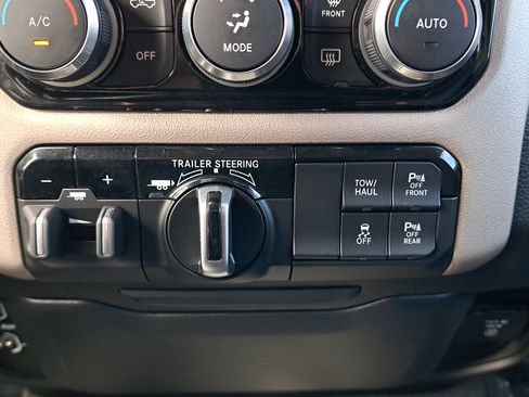 Used 2021 RAM 1500 Laramie AWD/4WD image 22