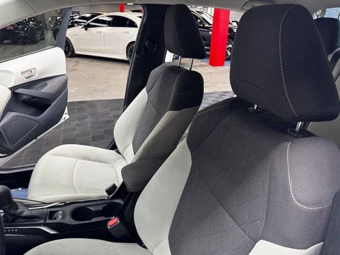 Used 2021 Toyota Corolla LE FWD image 35
