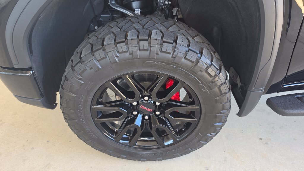 Used 2026 GMC Sierra 1500 AT4 w/ AT4 Premium Package AWD/4WD image 16