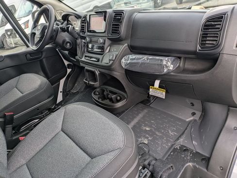 Used 2024 RAM ProMaster 2500 FWD image 35