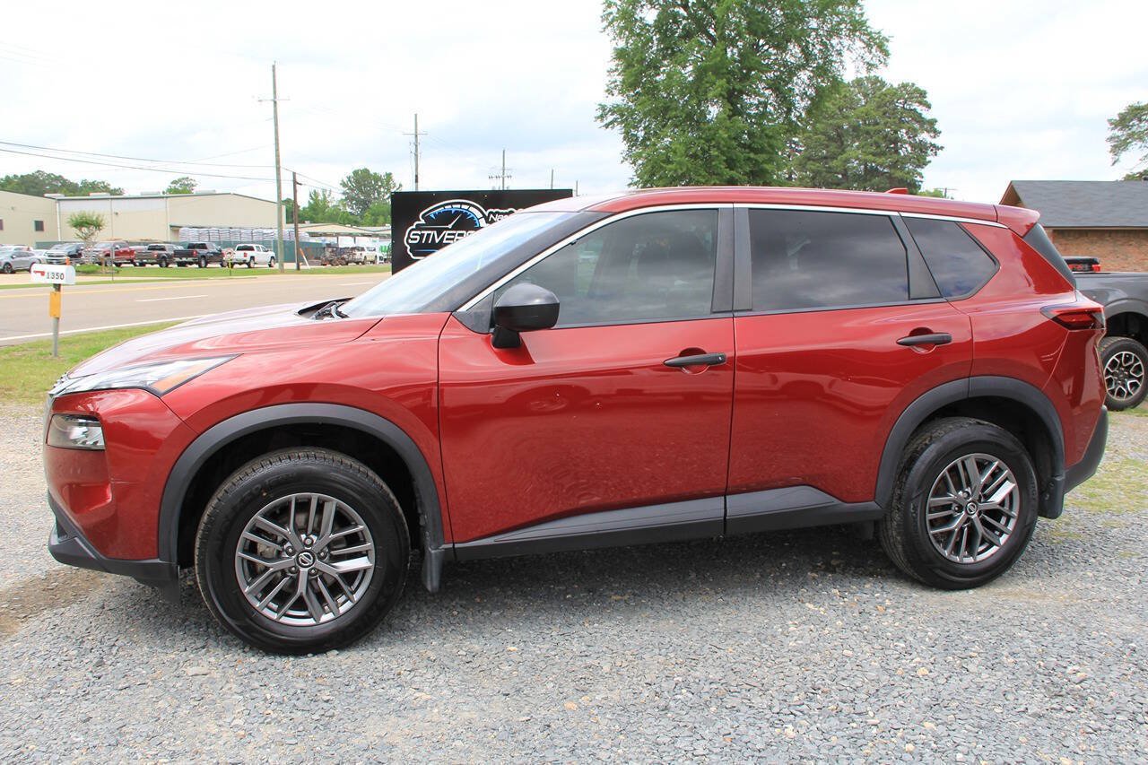 Used 2021 Nissan Rogue S FWD image 3
