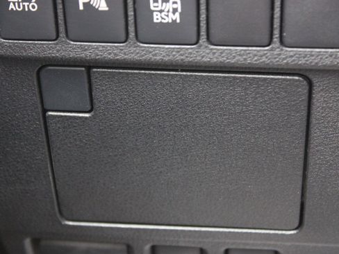 Used 2017 Lexus ES 350 w/ Luxury Package image 26