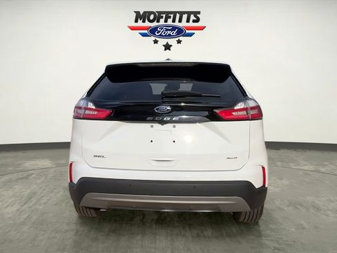 Certified 2023 Ford Edge SEL w/ Convenience Package AWD/4WD image 4