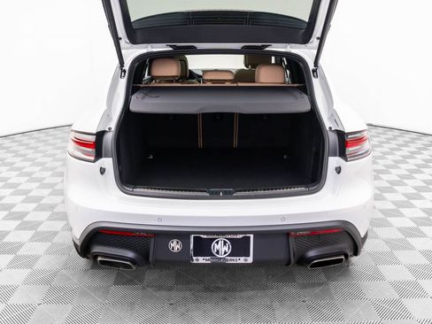 New 2026 Porsche Macan image 31