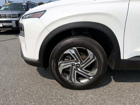 Certified 2023 Hyundai Santa Fe SE AWD/4WD image 5