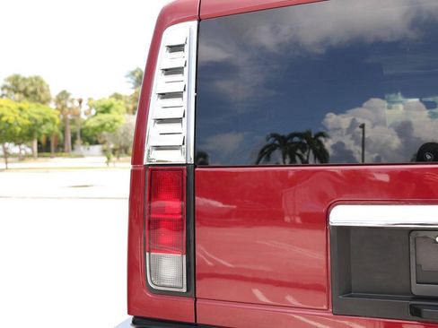 Used 2005 HUMMER H2 w/ Preferred Equipment Group AWD/4WD image 18