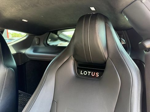Used 2025 Lotus Emira RWD image 31