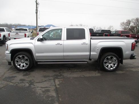 Used 2018 GMC Sierra 1500 Denali w/ Denali Ultimate Package image 10