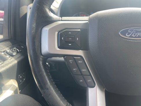 Used 2017 Ford F250 Lariat w/ Chrome Package image 33