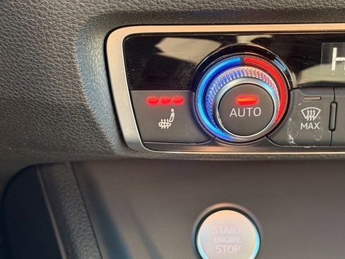 Used 2019 Audi Q3 2.0T Prestige image 21