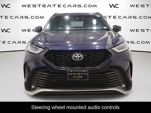 Used 2023 Toyota Highlander XSE image 4