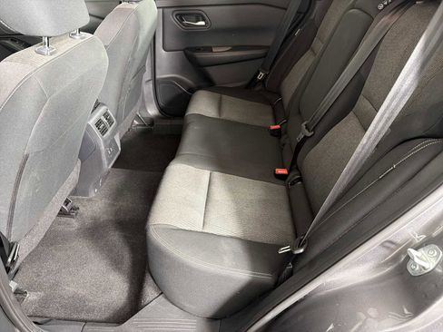 Used 2024 Nissan Rogue SV image 19