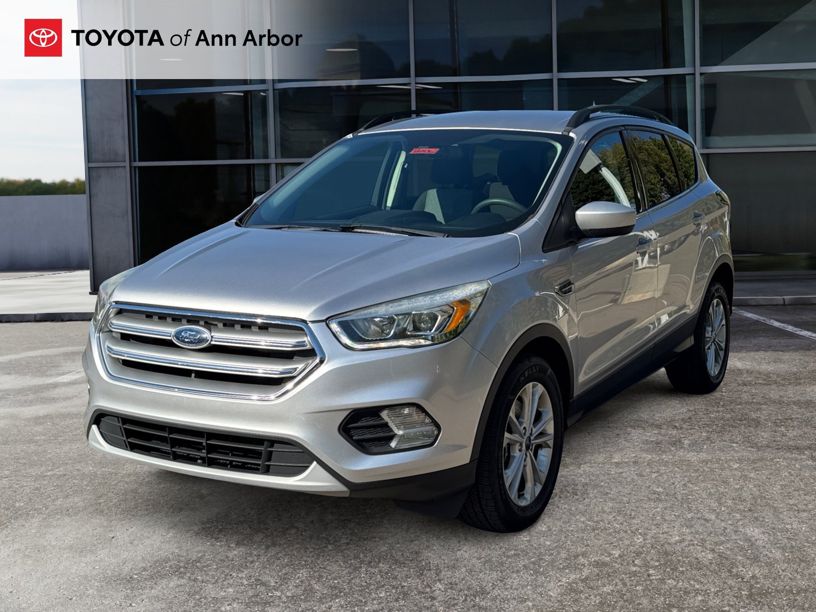 Used 2017 Ford Escape SE w/ Equipment Group 201A AWD/4WD image 7