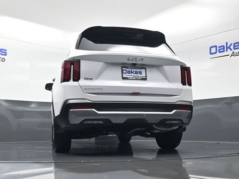 New 2025 Kia Sorento S w/ Panoramic Sunroof Package FWD image 41