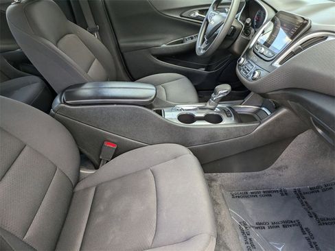 Used 2024 Chevrolet Malibu LT image 30