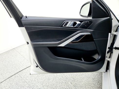 Used 2020 BMW X6 sDrive40i w/ M Sport Package image 21