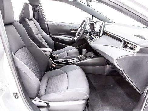 Used 2022 Toyota Corolla SE image 32