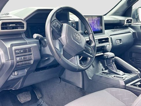 Used 2025 Toyota Tacoma SR image 7