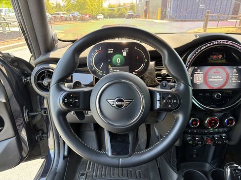 Used 2023 MINI Cooper S FWD image 17