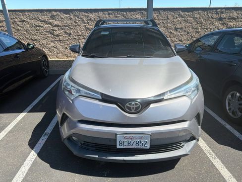 Certified 2018 Toyota C-HR XLE FWD image 3