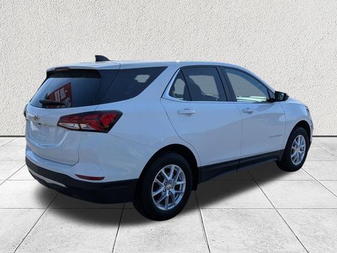 Used 2024 Chevrolet Equinox LT image 3