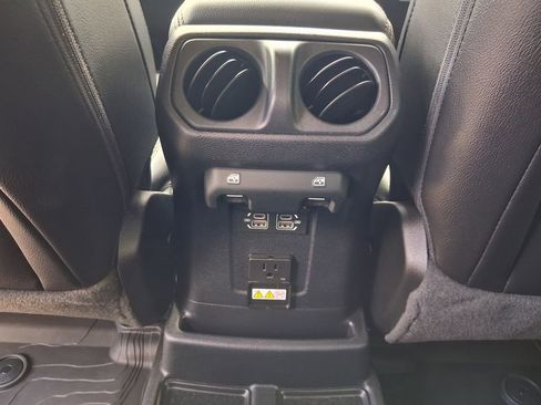 Used 2021 Jeep Wrangler Unlimited Sahara AWD/4WD image 47
