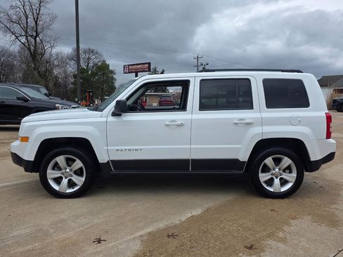 Used 2014 Jeep Patriot Latitude image 4
