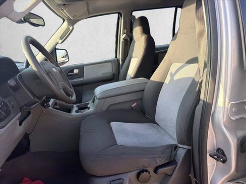 Used 2004 Ford Expedition XLT RWD image 10