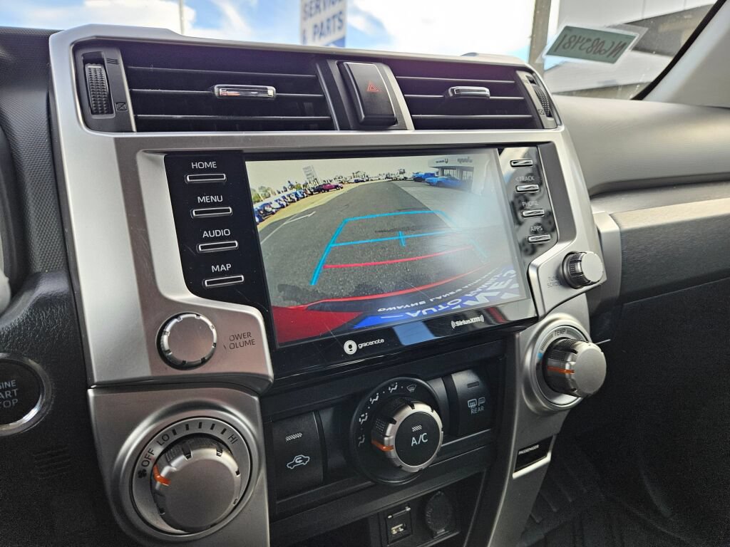 Used 2022 Toyota 4Runner SR5 AWD/4WD image 30