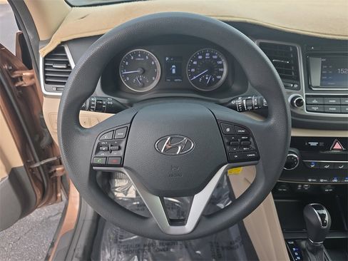 Used 2017 Hyundai Tucson SE image 26