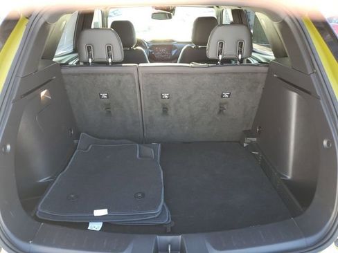 Used 2023 Chevrolet TrailBlazer RS w/ Sun and Liftgate Package image 35