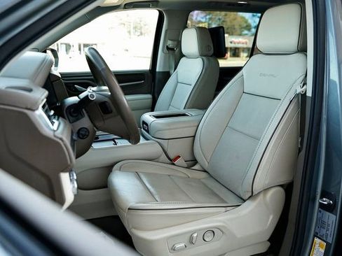 Used 2021 GMC Yukon XL Denali w/ Denali Ultimate Package image 24