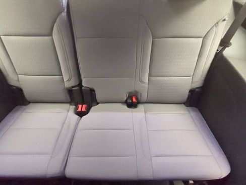 Used 2024 GMC Yukon SLE w/ Gmc Pro Safety Plus Package AWD/4WD image 22
