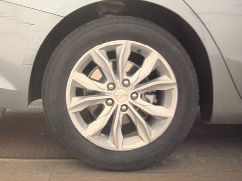Used 2024 Chevrolet Malibu LT FWD image 18