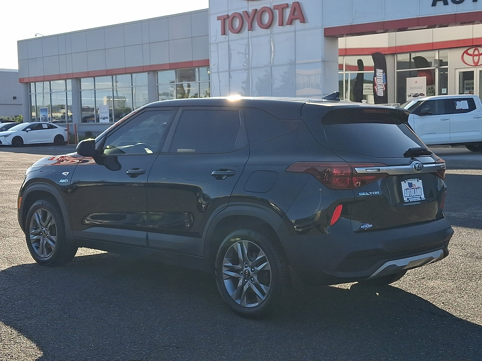 Used 2021 Kia Seltos LX AWD/4WD image 5