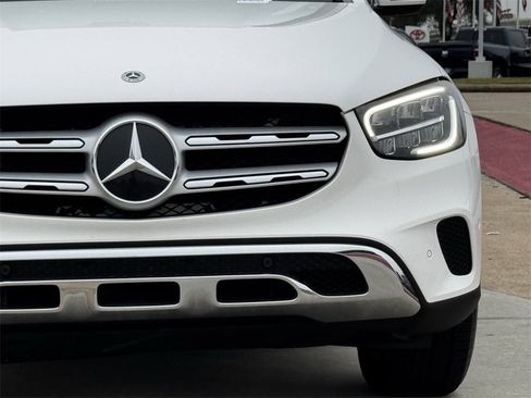 Used 2022 Mercedes-Benz GLC 300 image 4