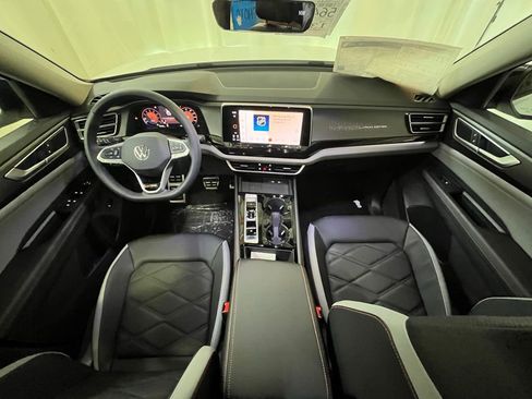 New 2026 Volkswagen Atlas Peak Edition AWD/4WD image 13