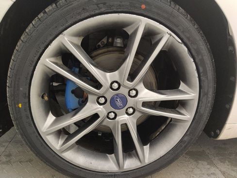 Used 2014 Ford Fusion Titanium image 31