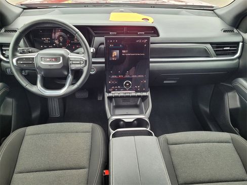 Used 2025 GMC Terrain Elevation image 9