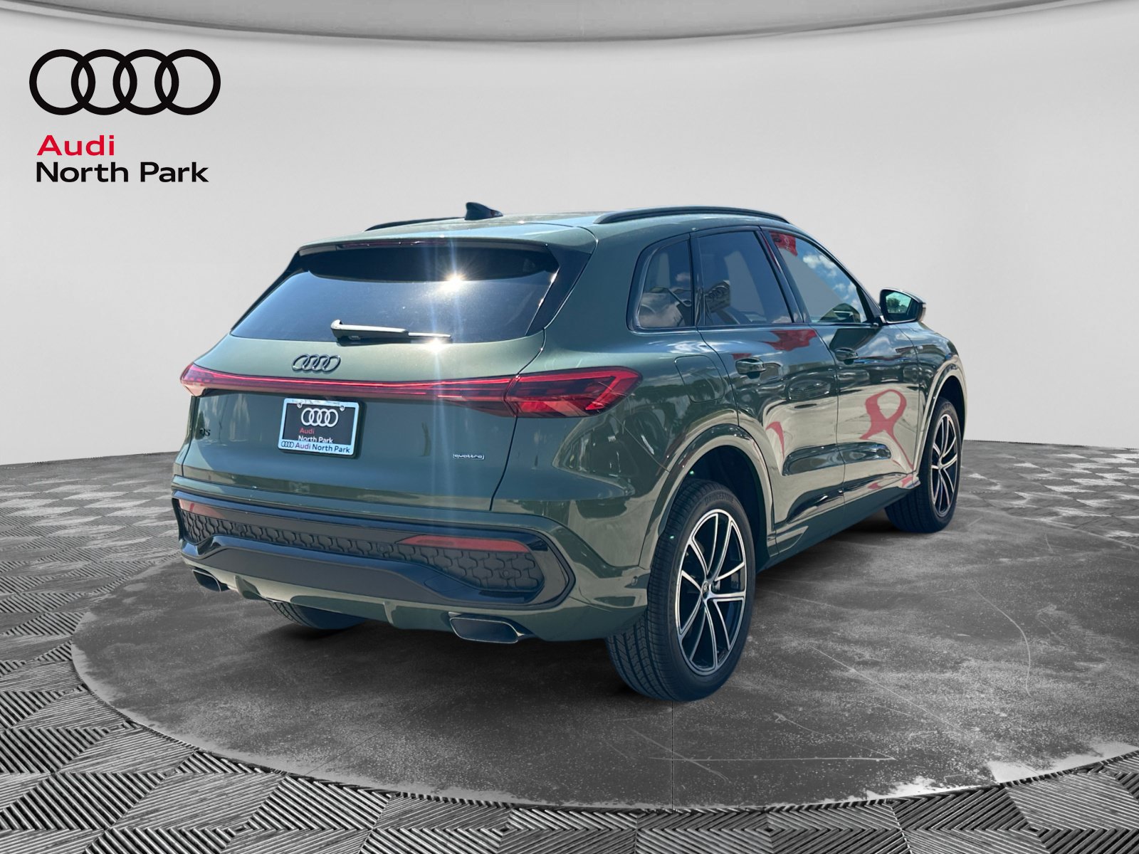 New 2026 Audi Q5 Premium AWD/4WD image 5